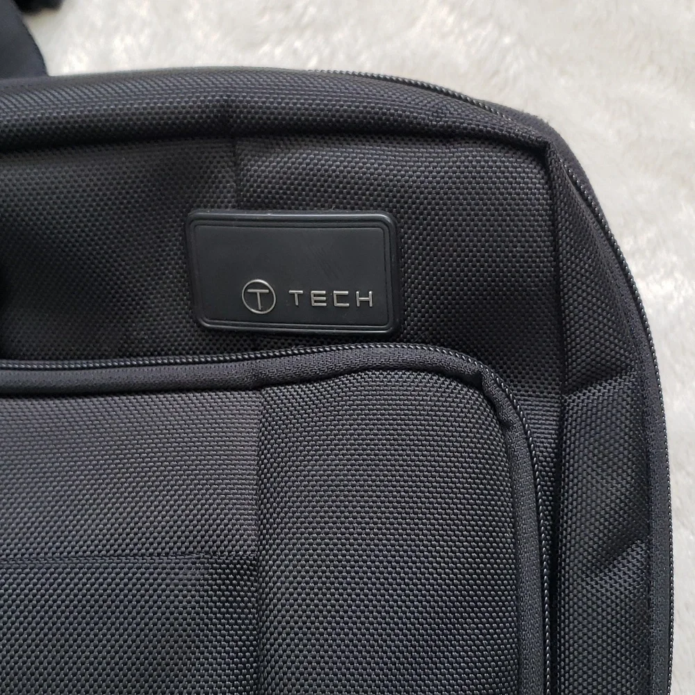 Tumi Tech Garment Bag Tri-Fold Carry-On Bag black